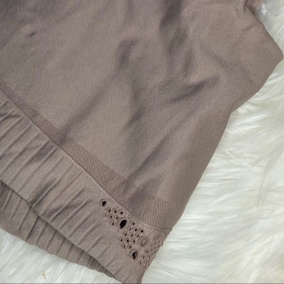 Gymshark Energy+ Seamless Cropped Gym Tights NWOT - Picture 3 of 9